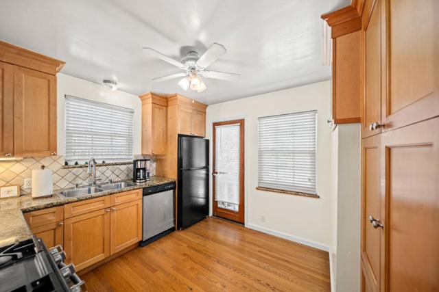 250 Fernando Avenue, Palo Alto CA: https://media.crmls.org/mediaz/0469a4ac-097e-4703-9e3a-687c1df4f77f.jpg