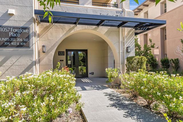 1057 Foxglove Place, San Jose CA: https://media.crmls.org/mediaz/046a1637-d52d-4775-89f5-48249f828d7f.jpg