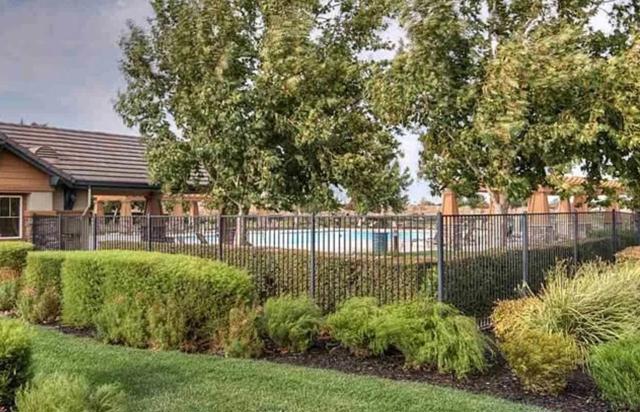 346 Watchtide Way, Oakley CA: https://media.crmls.org/mediaz/046a7809-f6f5-4ff9-bb3c-4c547c931701.jpg