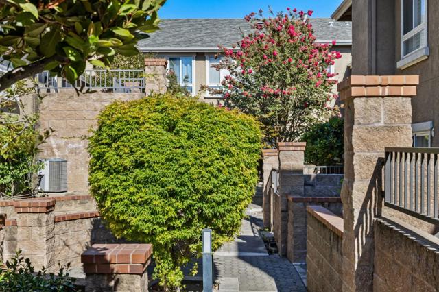 638 Marble Arch Avenue, San Jose CA: https://media.crmls.org/mediaz/046b46d8-3cbf-4c3c-a8dc-7a5e335495be.jpg