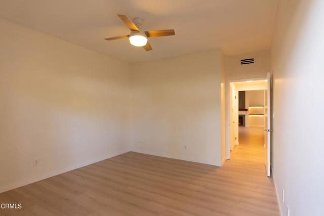 Detail Gallery Image 9 of 16 For 234 N Kenwood St #202,  Glendale,  CA 91206 - 2 Beds | 2 Baths