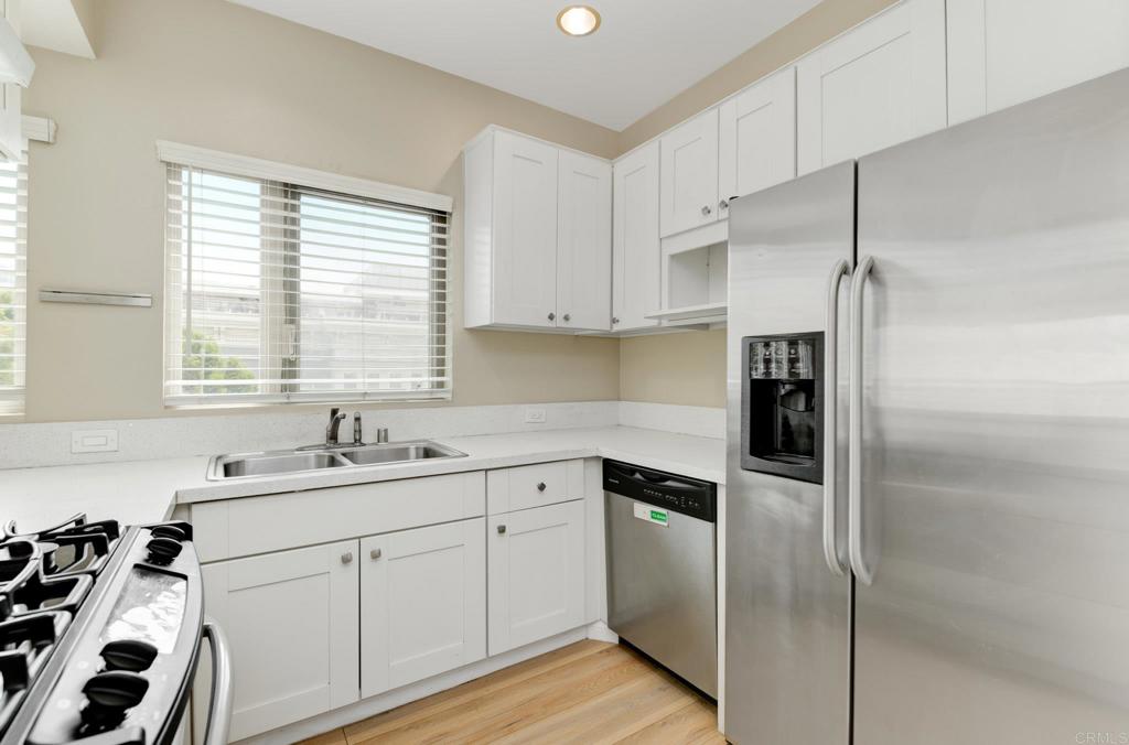 450 J St - photo 4
