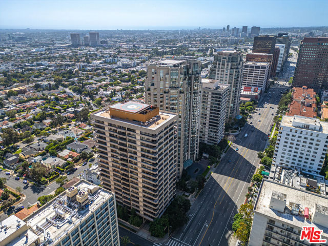 10750 Wilshire Boulevard, Los Angeles CA: https://media.crmls.org/mediaz/046b7508-8ae5-41ac-8848-86e3f9eeab1b.jpg