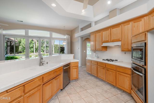 Detail Gallery Image 24 of 51 For 13300 Coco Palm Ct, Bakersfield,  CA 93314 - 4 Beds | 3 Baths