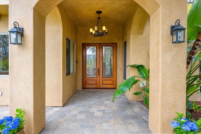 4149 Manchester Avenue, Encinitas CA: https://media.crmls.org/mediaz/046ce99f-b948-405c-9819-504c39974024.jpg