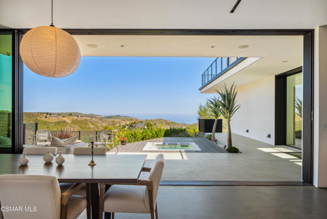 33433 Decker School Road, Malibu CA: https://media.crmls.org/mediaz/046d0ba8-15ac-464d-9b9d-1f1343d1bdac.jpg