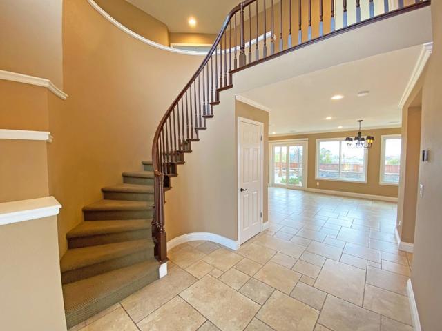 6279 Skywalker Drive, San Jose CA: https://media.crmls.org/mediaz/046dcef0-49b0-4775-9a5c-58a2a930217f.jpg