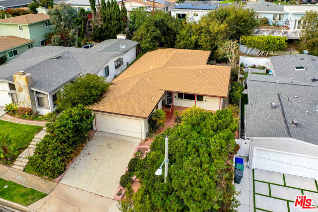 1337 CURTIS Avenue, Manhattan Beach, California 90266, 5 Bedrooms Bedrooms, ,2 BathroomsBathrooms,Residential,Sold,CURTIS,22132619