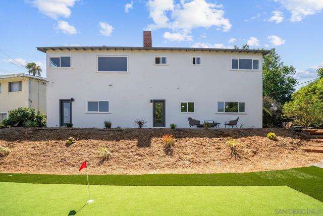 198 Croydon Ln, El Cajon CA: https://media.crmls.org/mediaz/046f2280-d699-4ddc-9c4e-8443d043313c.jpg