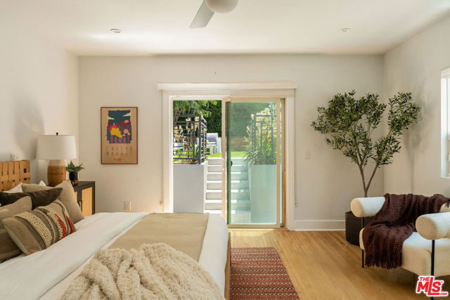 1414 N Coronado Terrace, Los Angeles CA: https://media.crmls.org/mediaz/046f830d-006e-4f2b-8d67-addd507df861.jpg