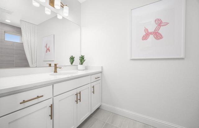 2419 Willow Drive, San Mateo CA: https://media.crmls.org/mediaz/046f8388-d620-49e2-8fe6-ff49c886e228.jpg