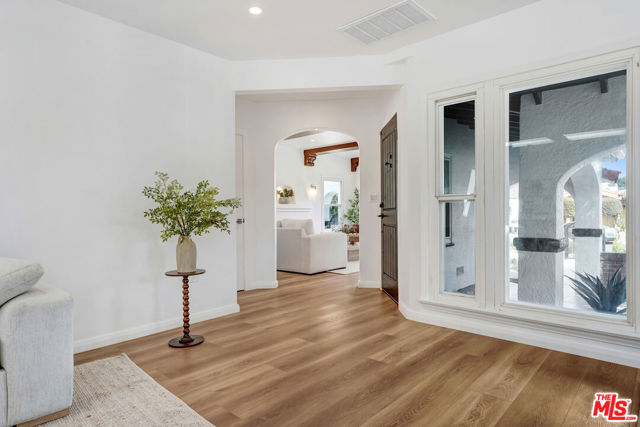 1900 W 85th Street, Los Angeles CA: https://media.crmls.org/mediaz/046fcca5-66b8-463c-96d5-ba6163a56ef1.jpg