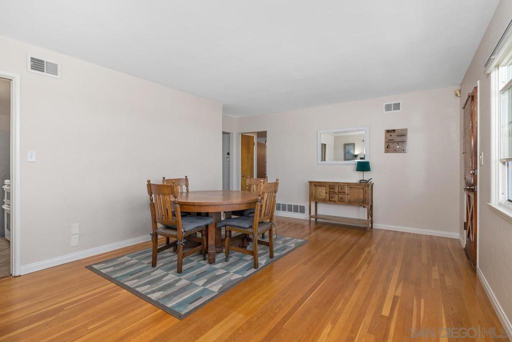 2467 56th Street - photo 8