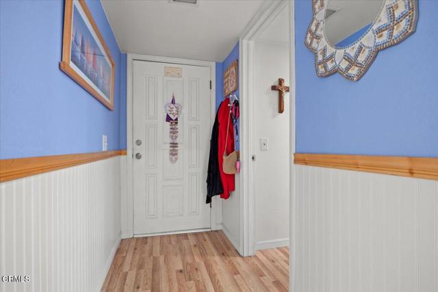 Detail Gallery Image 5 of 44 For 49 Mission Plaza Dr, Ventura,  CA 93001 - 2 Beds | 2 Baths