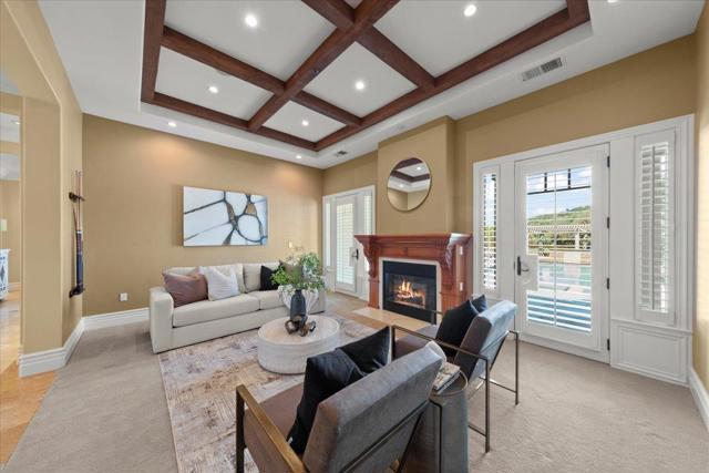 286 Mountain Laurel Lane, Los Gatos CA: https://media.crmls.org/mediaz/0472102d-1f4a-4e8d-b38e-9f7b16f3c800.jpg
