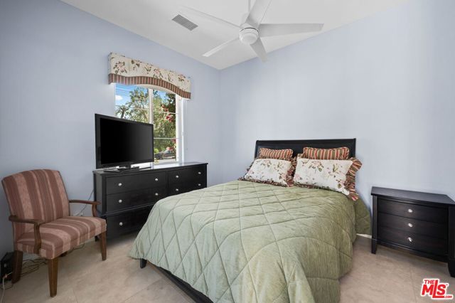 56645 Mountain, La Quinta CA: https://media.crmls.org/mediaz/047387d2-2a52-4f4f-a1f6-3d8044084ca6.jpg
