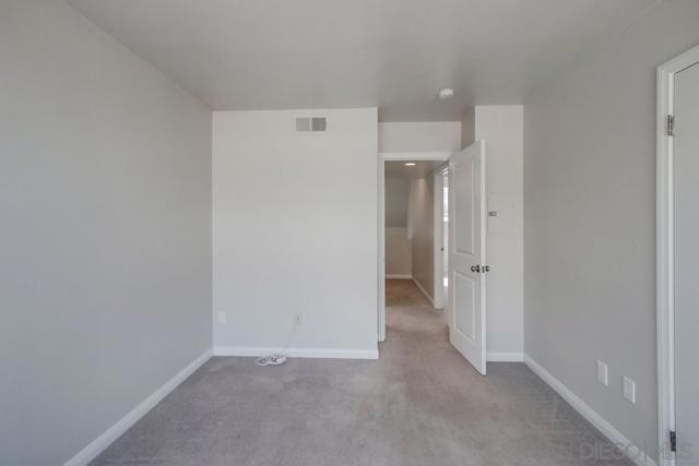 Image 32 of 60 For 4918 Dawes St  3