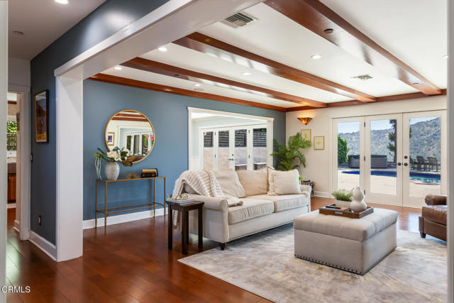 3626 Saint Elizabeth Road, Glendale CA: https://media.crmls.org/mediaz/0475228f-b18c-43df-a2e5-a59a69542fd3.jpg