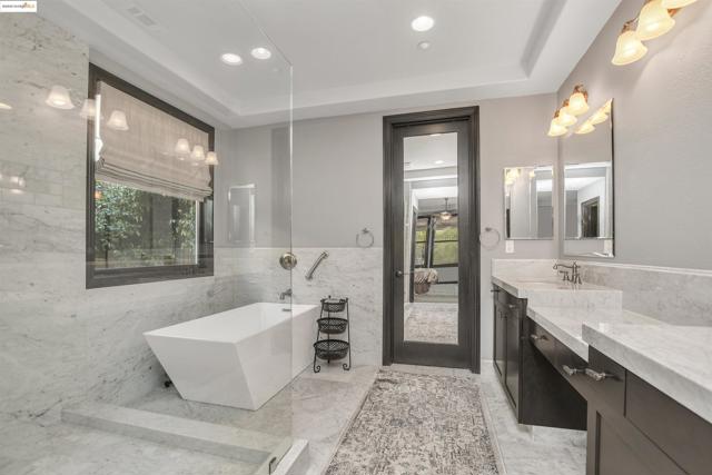 1147 Saint Julien St, Brentwood CA: https://media.crmls.org/mediaz/047540c8-914c-4bde-9618-91b6cd09a490.jpg