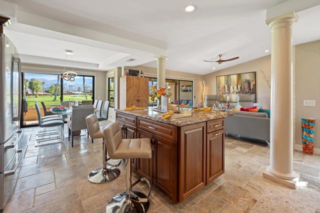 141 Camino Arroyo N, Palm Desert CA: https://media.crmls.org/mediaz/0475d294-b4eb-45e8-b03e-51370455740a.jpg