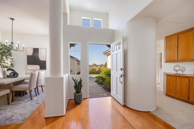 Detail Gallery Image 6 of 38 For 1911 La Subida Way, San Marcos,  CA 92078 - 3 Beds | 2 Baths