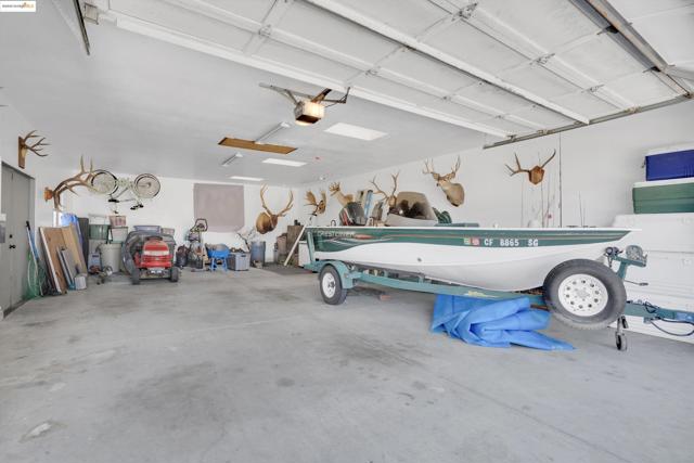2960 Almondwood Pl, Oakley CA: https://media.crmls.org/mediaz/047617ba-5684-451f-a047-3cd1a8baac39.jpg