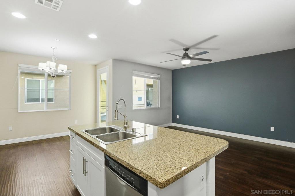 4541 Rainier - photo 2