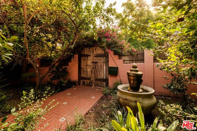 4 Bed Home for Sale in Los Angeles, California