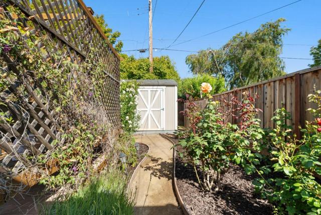 617 Bancroft Street, Santa Clara CA: https://media.crmls.org/mediaz/0476dc4e-eeda-4e40-b075-879a55619f42.jpg