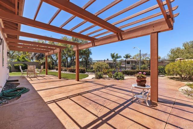 Detail Gallery Image 25 of 36 For 6321 Paseo Aspada, Carlsbad,  CA 92009 - 3 Beds | 2 Baths