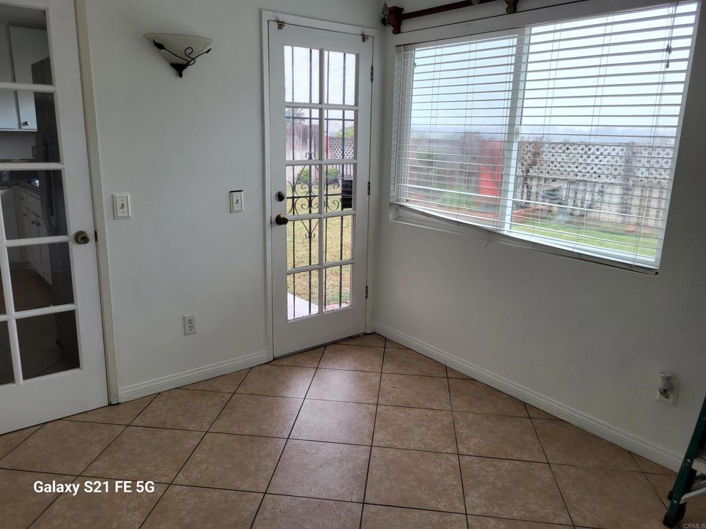 4737 Rising Glen Drive - photo 9