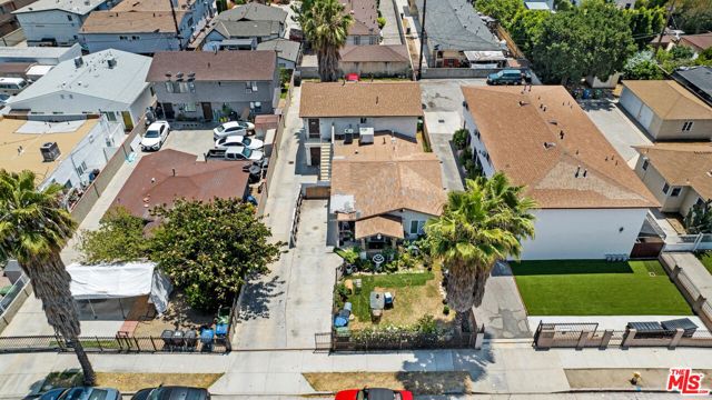 11320 Emelita Street, North Hollywood CA: https://media.crmls.org/mediaz/0477e7c9-5ae0-4ba4-81ab-cd2beb2e6af2.jpg