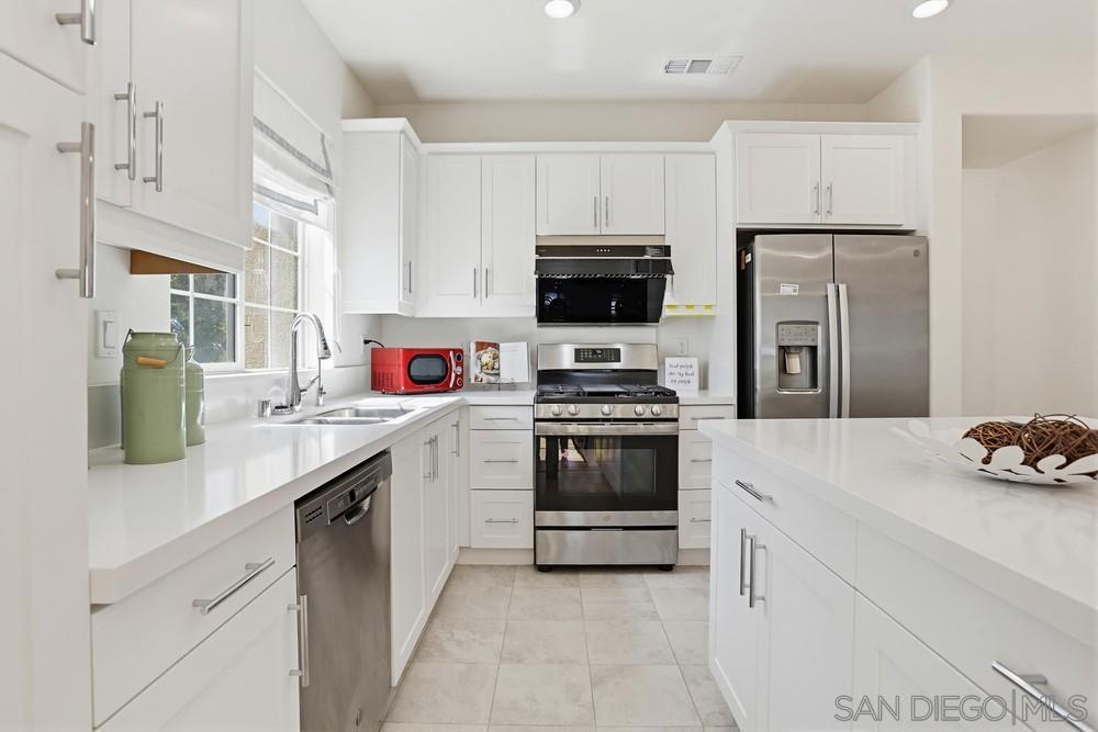 4373 Pacifica - photo 15