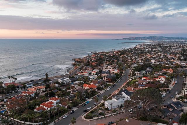 1011 Devonshire Drive, San Diego CA: https://media.crmls.org/mediaz/0478944e-acc5-4e0f-9609-0db538d00257.jpg