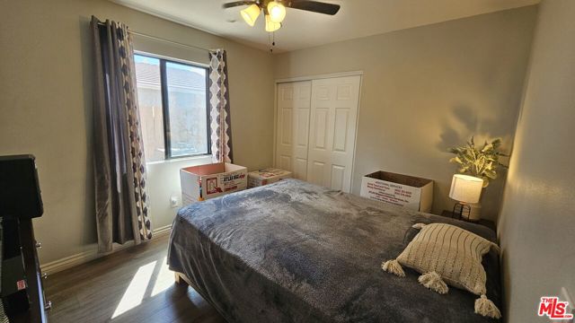 7024 Laurel Place, Highland CA: https://media.crmls.org/mediaz/047969dd-b782-4843-b4a7-3ad6ab4f85a0.jpg