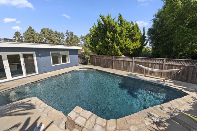 3099 Driscoll Drive, San Diego CA: https://media.crmls.org/mediaz/047afc61-289f-440f-af2d-0000fc772e5c.jpg