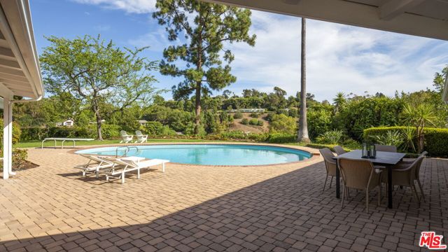 5 Caballeros Road, Rolling Hills, California 90274, 2 Bedrooms Bedrooms, ,3 BathroomsBathrooms,Residential,Sold,Caballeros,25585033