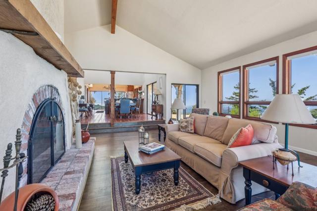 16420 Soda Springs Road, Los Gatos CA: https://media.crmls.org/mediaz/047bbf44-7573-4f0b-8b17-0e74f1a55757.jpg