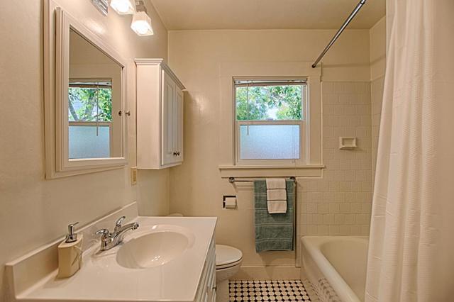 144 Van Ness Avenue, Santa Cruz CA: https://media.crmls.org/mediaz/047c20f5-9281-4bdc-99ca-656a00275693.jpg