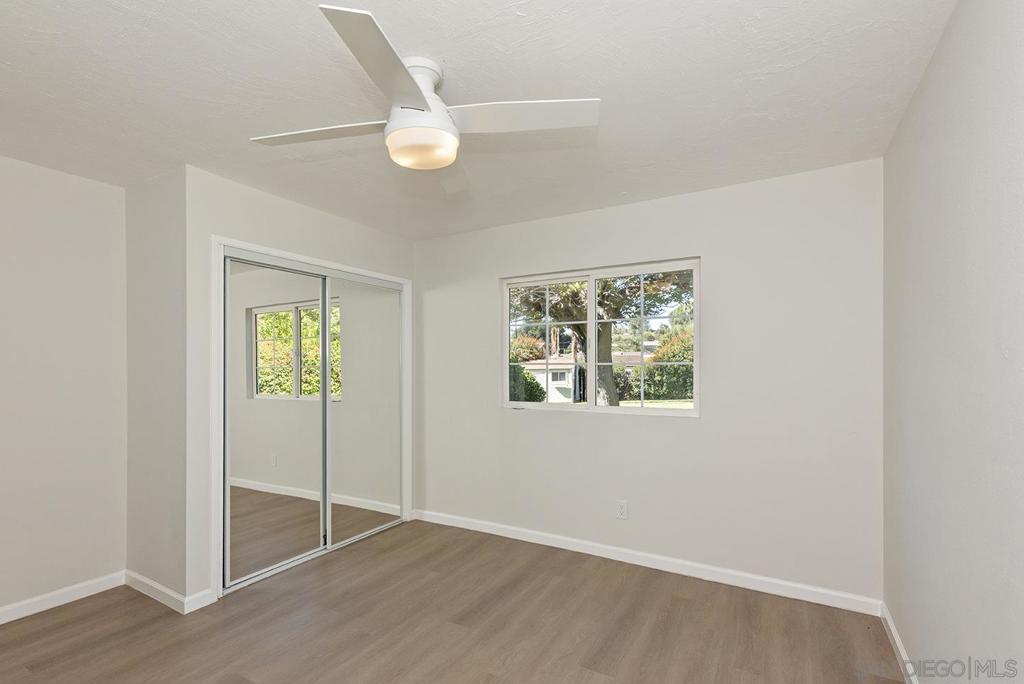 MLS #250043037SD image #32