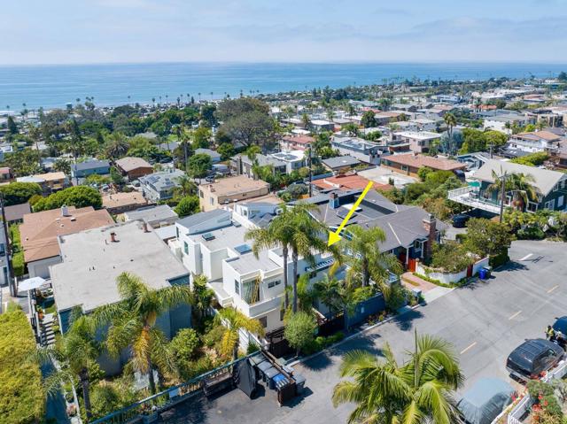 Detail Gallery Image 1 of 1 For 2312 Oxford Ave, Cardiff By The Sea,  CA 92007 - 3 Beds | 3/1 Baths