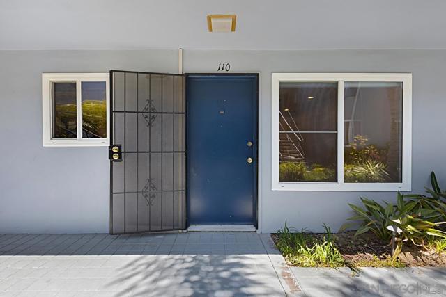 4750 Noyes St, San Diego CA: https://media.crmls.org/mediaz/047e7844-0d22-4aa6-b9f2-a82af08b56c9.jpg