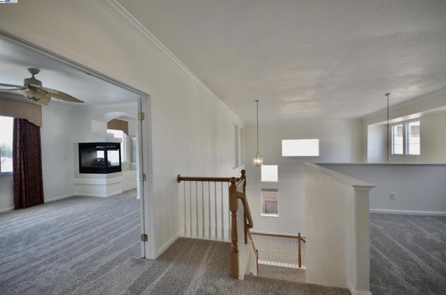 Image 20 of 39 For 9416 Lyndley Plaza Way