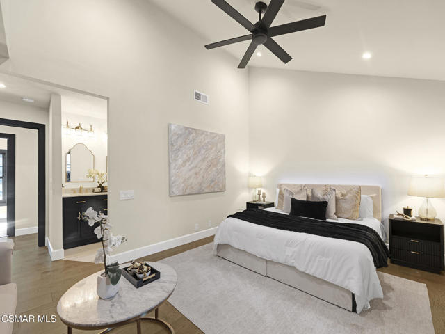 3032 E Black Hills Court, Westlake Village CA: https://media.crmls.org/mediaz/047f7aa4-13fe-47d5-a553-097214403ab2.jpg
