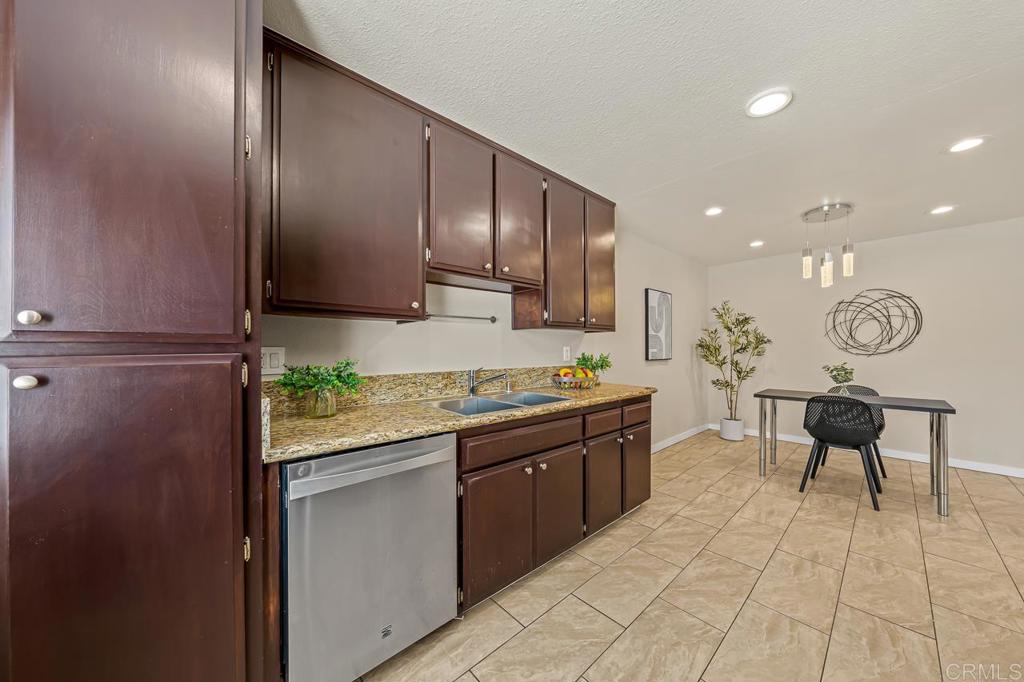 335 34th - photo 10