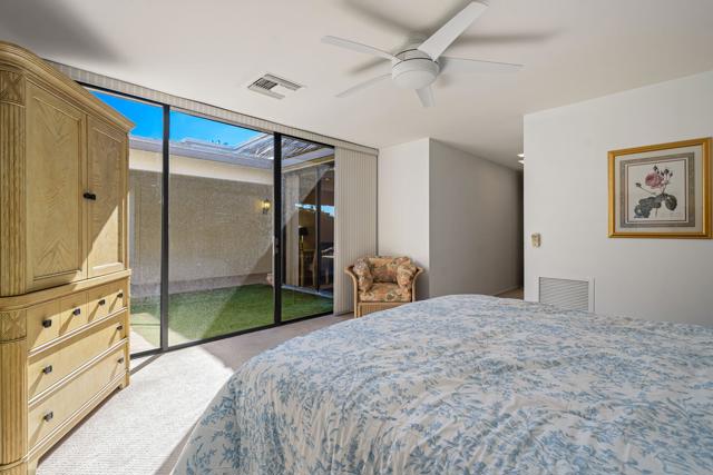 13 Duke Drive, Rancho Mirage CA: https://media.crmls.org/mediaz/04822ae9-a4f1-4928-967e-1bd6a306dcec.jpg