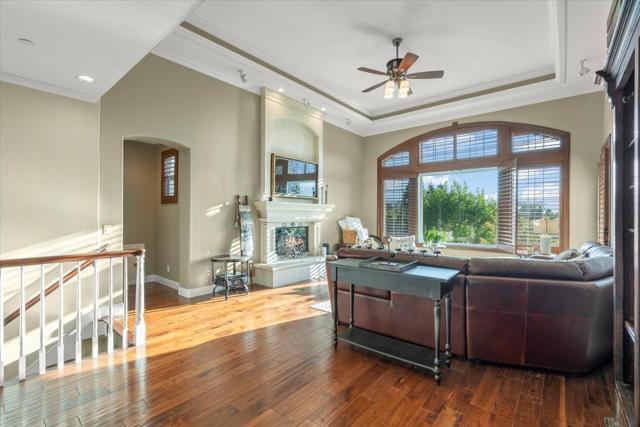 2380 Sunflower Circle, Gilroy CA: https://media.crmls.org/mediaz/04826b0b-e23c-46d7-b9e6-ff1f4819af63.jpg