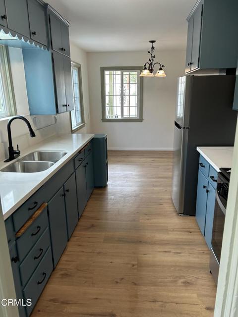 5621 Carlota Boulevard, Los Angeles CA: https://media.crmls.org/mediaz/048271e4-43dd-4e51-bb27-1f75207ef8f5.jpg