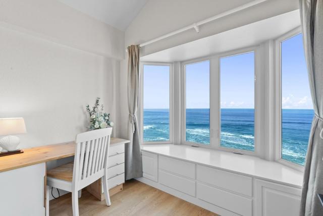 476 Oceanview Drive, La Selva Beach CA: https://media.crmls.org/mediaz/0482b0c0-cb07-448c-82b3-09b08480b3d6.jpg