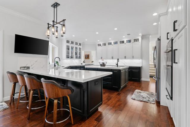 29 Kite Hill Road, Santa Cruz CA: https://media.crmls.org/mediaz/0482c970-dc99-47a9-a0be-e3ea711e76e0.jpg